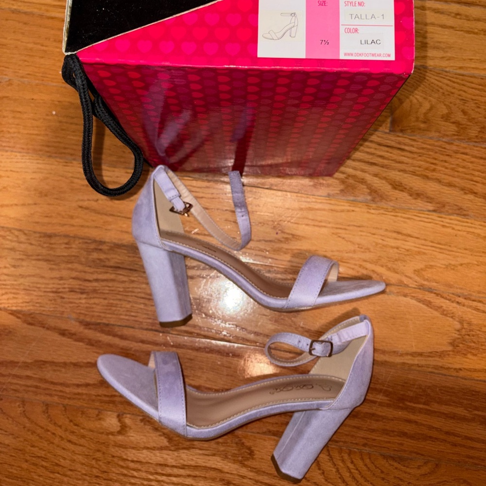 Elegant Lilac Block Heel Sandals